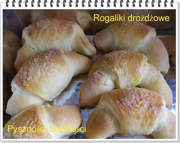 Rogaliki drożdżowe – przepis na pyszne wypieki