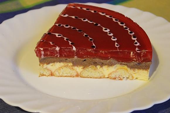 Lodowiec - ciasto bez pieczenia z galaretką i biszkoptami