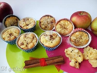 Muffinki z cydrem i jabłkami