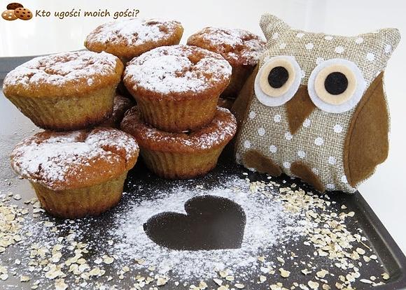Muffinki twarogowe z wiśniami