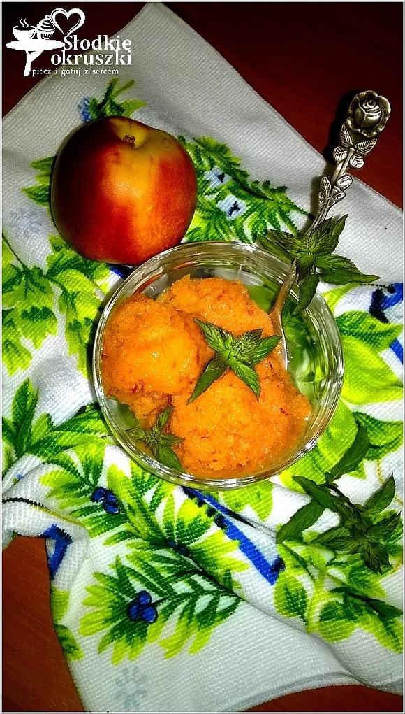 Sorbet owocowy z truskawkami, morelami i nektarynkami