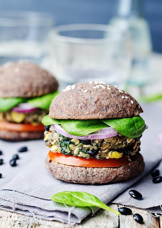 Burgery z fasoli i quinoa