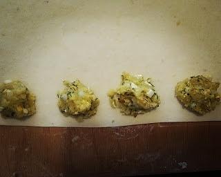 Pierogi z farszem jajeczno-ziemniaczanym