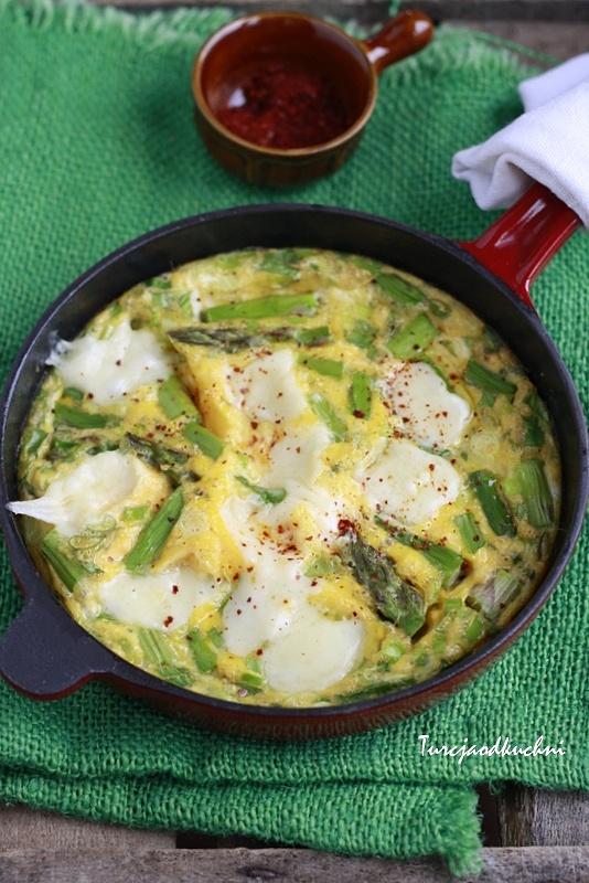 Fritata ze szparagami