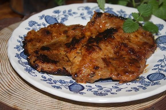 Cebulowo czosnkowa grillowana karkówka