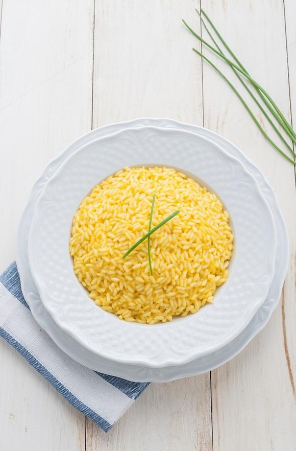 Risotto alla Milanese - klasyk włoskiej kuchni z szafranem