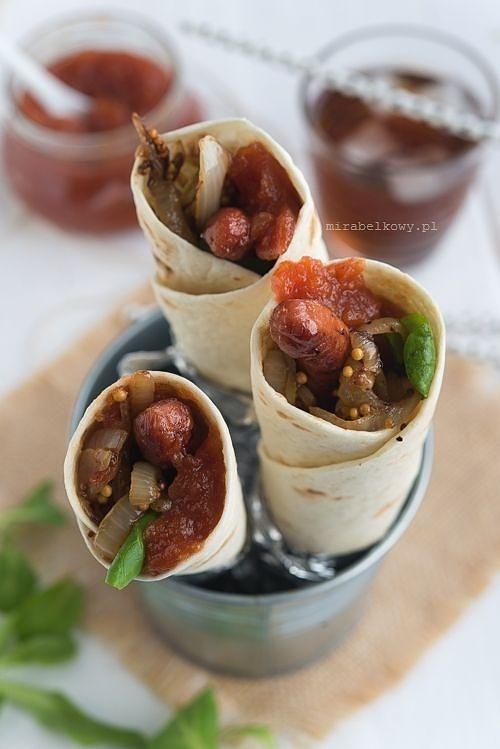 Hot diggedy dogs z relishem i cebulką