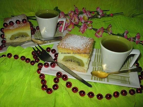 Ciasto z kiwi i budyniem