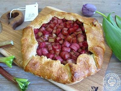 Rustykalna tarta z rabarbarem