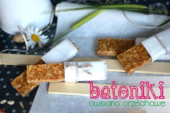 Batoniki owsiane orzechowo-miodowe
