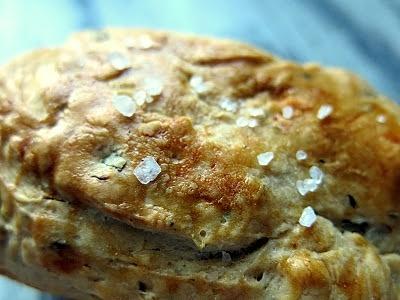 Focaccia z ziołami i solą morską