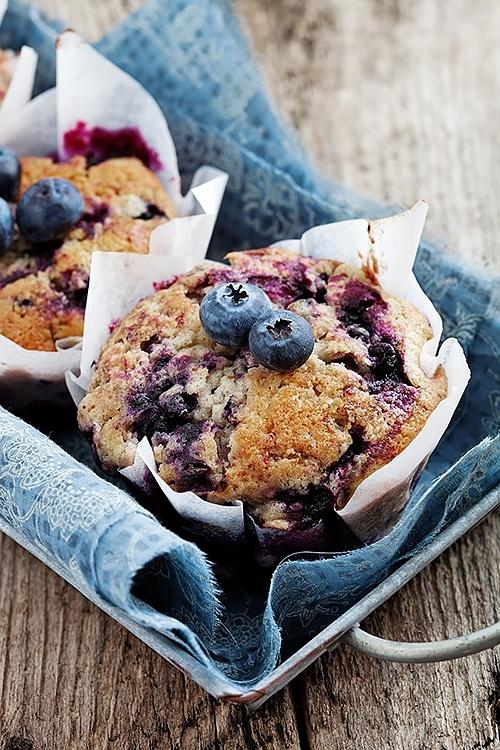 Muffiny jagodowe z czekoladą