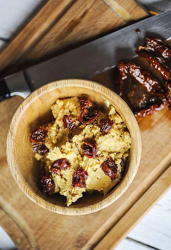 Hummus klasyczny przepis na pastę z ciecierzycy