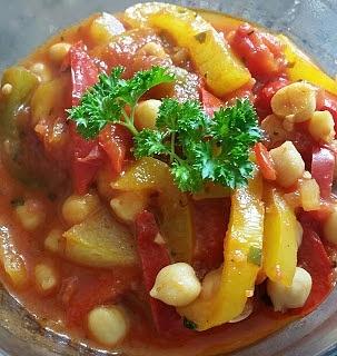 Gulasz z cieciorki i papryki