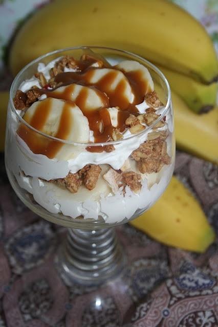 Karmelowy banan