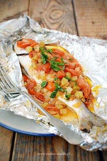 Dorada pieczona w papilotach