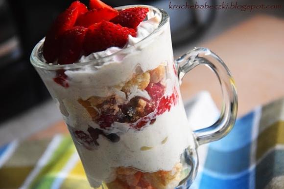 Deser truskawki biszkopty i mascarpone