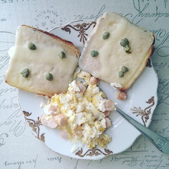 Jajeczko i grzaneczka do śniadania