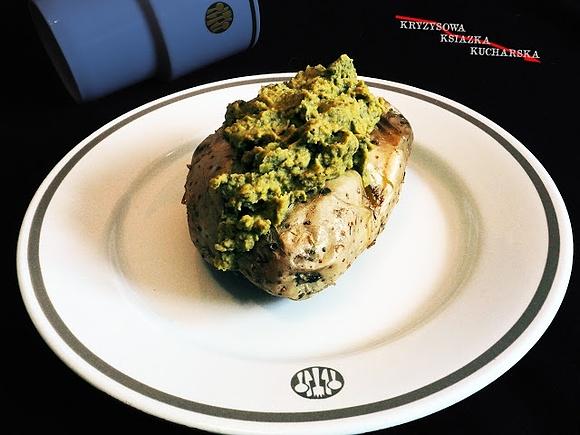 Bulwa z groszkowym pesto