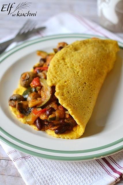 Wegański omlet z cieciorki i tofu na śniadanie
