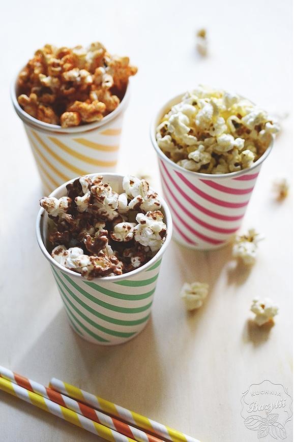 Domowy popcorn z masłem serem papryką i czekoladą