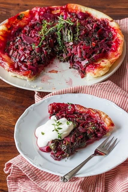 Tarta z botwinką i tymiankiem na odwrót