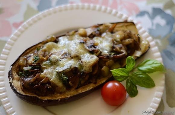 Zapiekany bakłażan z farszem porowo-pieczarkowym