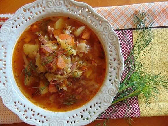 Zupa ze świeżej kapusty