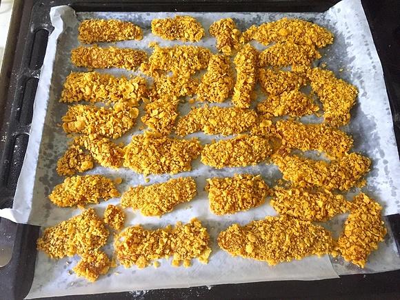 Fit nuggetsy z kurczaka w chrupiącej panierce pieczone w piekarniku
