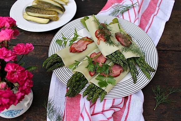 Cannelloni nadziewane szparagami
