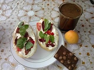 Śniadanie dla mamy - rozpieszczamy podniebienie
