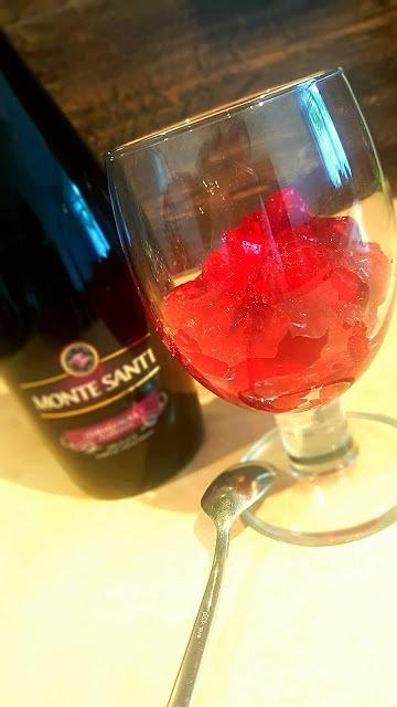 Winna galaretka z malinami z wina Monte Santi