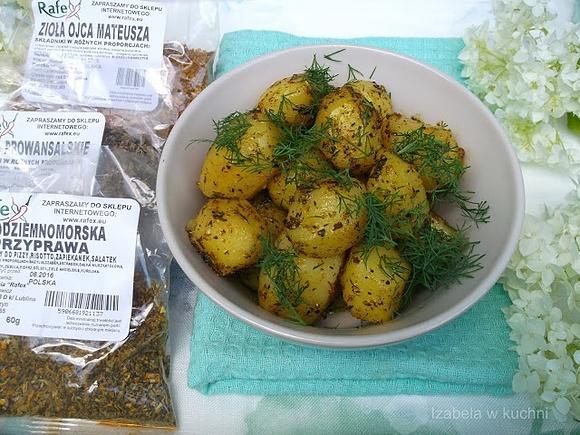 Młode ziemniaczki pieczone w ziołach