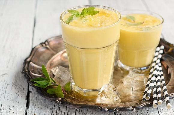 Mango lassi - orzeźwiający indyjski napój z jogurtu
