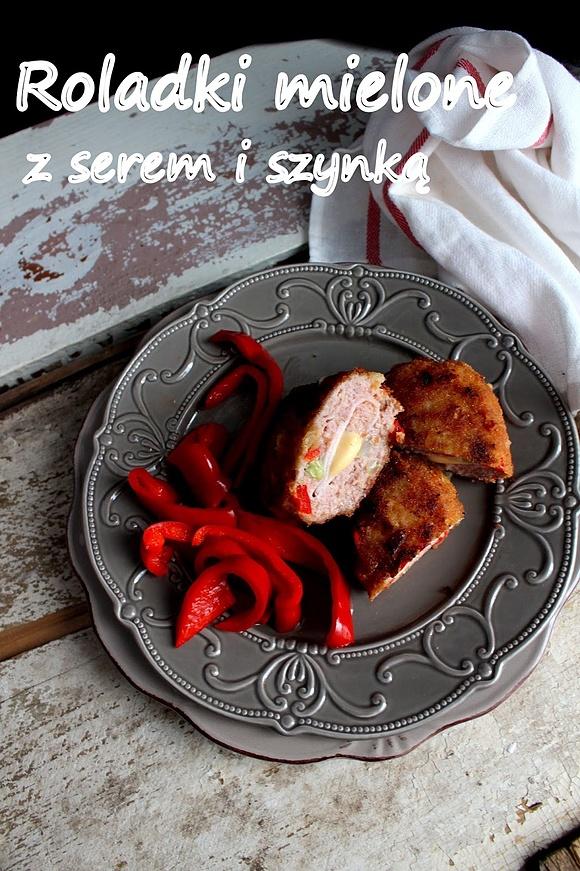 Roladki z mięsa mielonego z serem i szynką