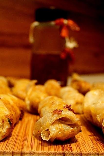 Sajgonki z mięsem wieprzowym i grzybami mun