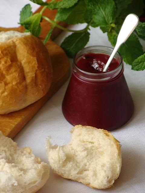 Dżem mieszany z truskawkami i rabarbarem