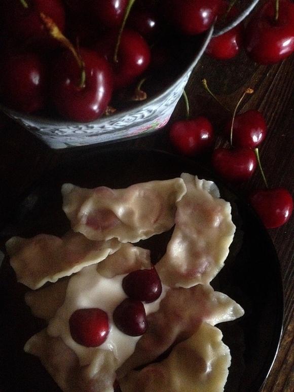 Pierogi z czereśniami