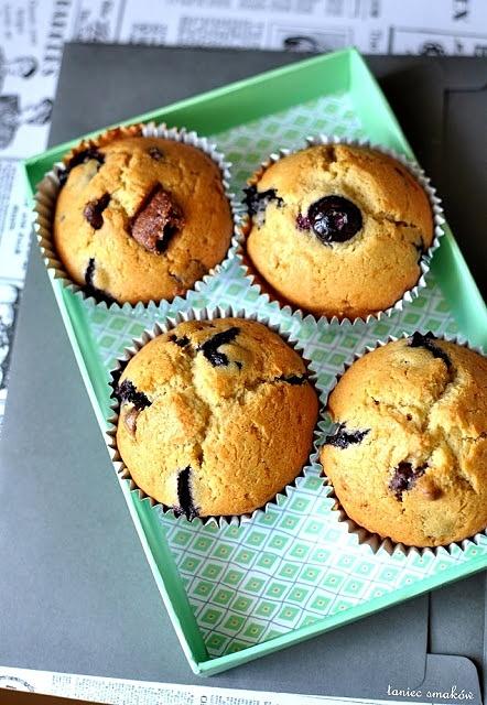 Muffiny cytrynowe z borówkami i olejem kokosowym