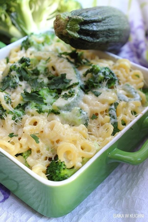 Pasta z cukinią i brokułami