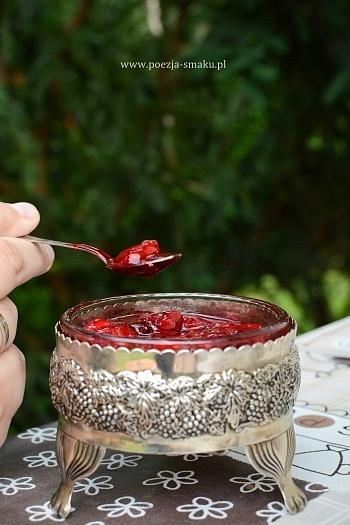 Frużelina wiśniowa - przepis na gęstą, słodko-kwaśną polewę