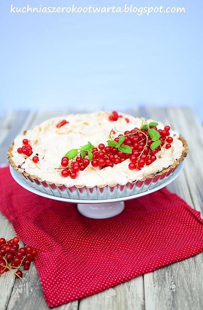 Tarta z porzeczkami i bezą