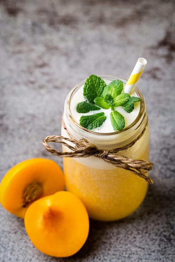 Śliwkowo-miętowe smoothie