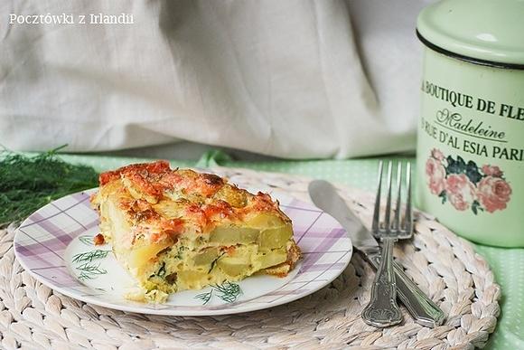 Quiche bez ciasta z młodymi kartoflami i łososiem