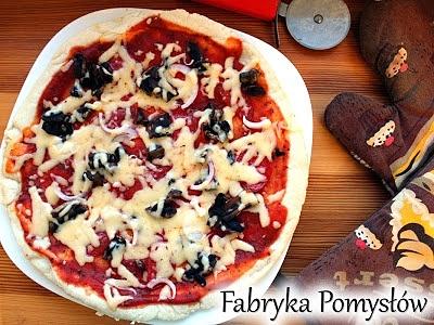 Pizza z patelni w dwóch wariantach