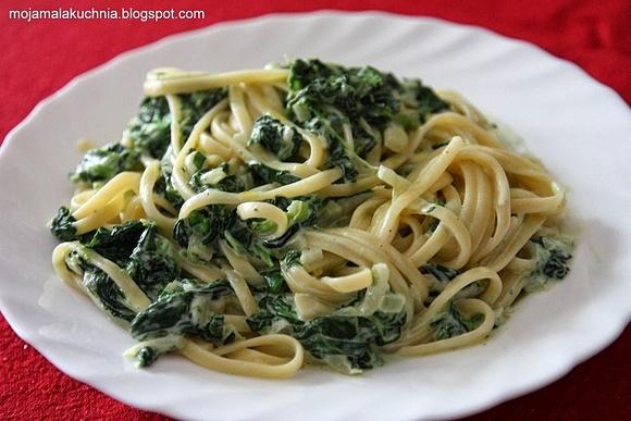 Linguini ze szpinakiem i gorgonzolą