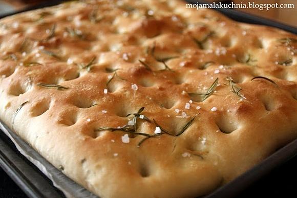Pyszna focaccia z rozmarynem