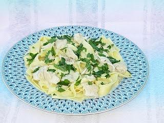 Tagliatelle z kurczakiem i sosem śmietanowym