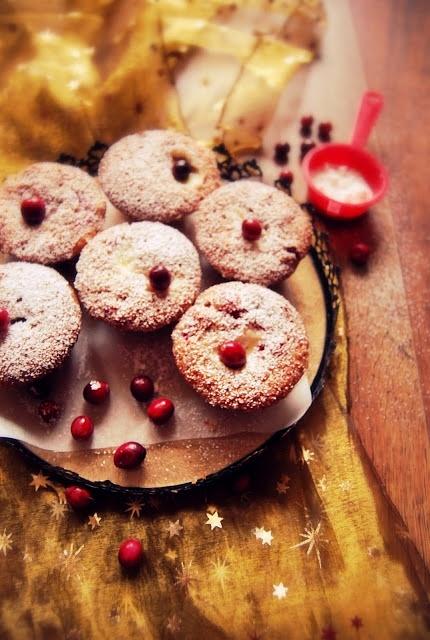 Muffinki z żurawiną i kremowym serkiem