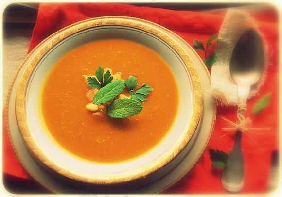 Dyniowa z nutą jabłkowo-cytrynową i curry